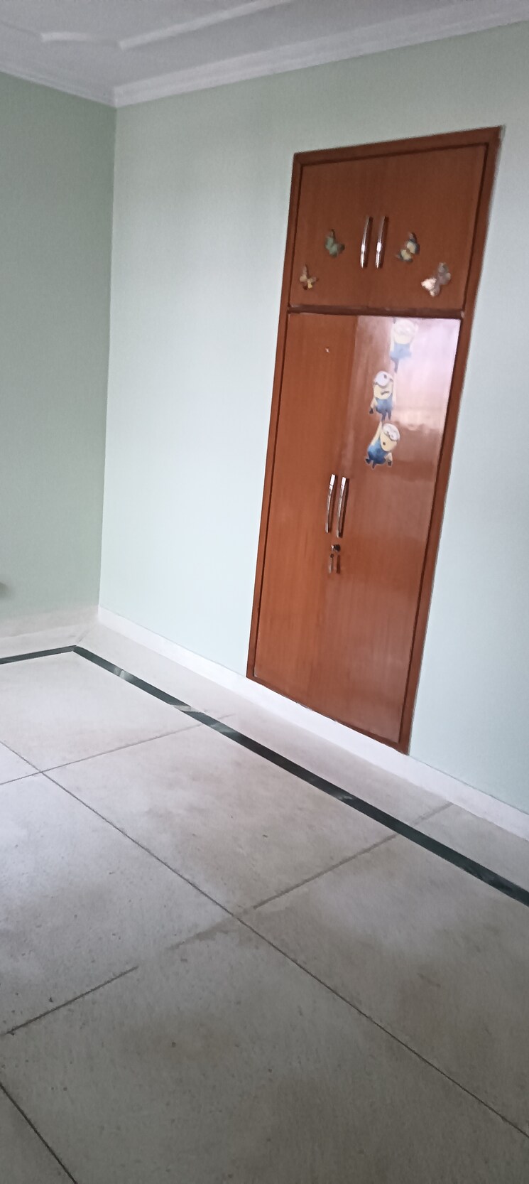 Room, sector 21c 3 Bedroom 1500 Sq.Ft. Apartment In Sector 21c Faridabad 9069808