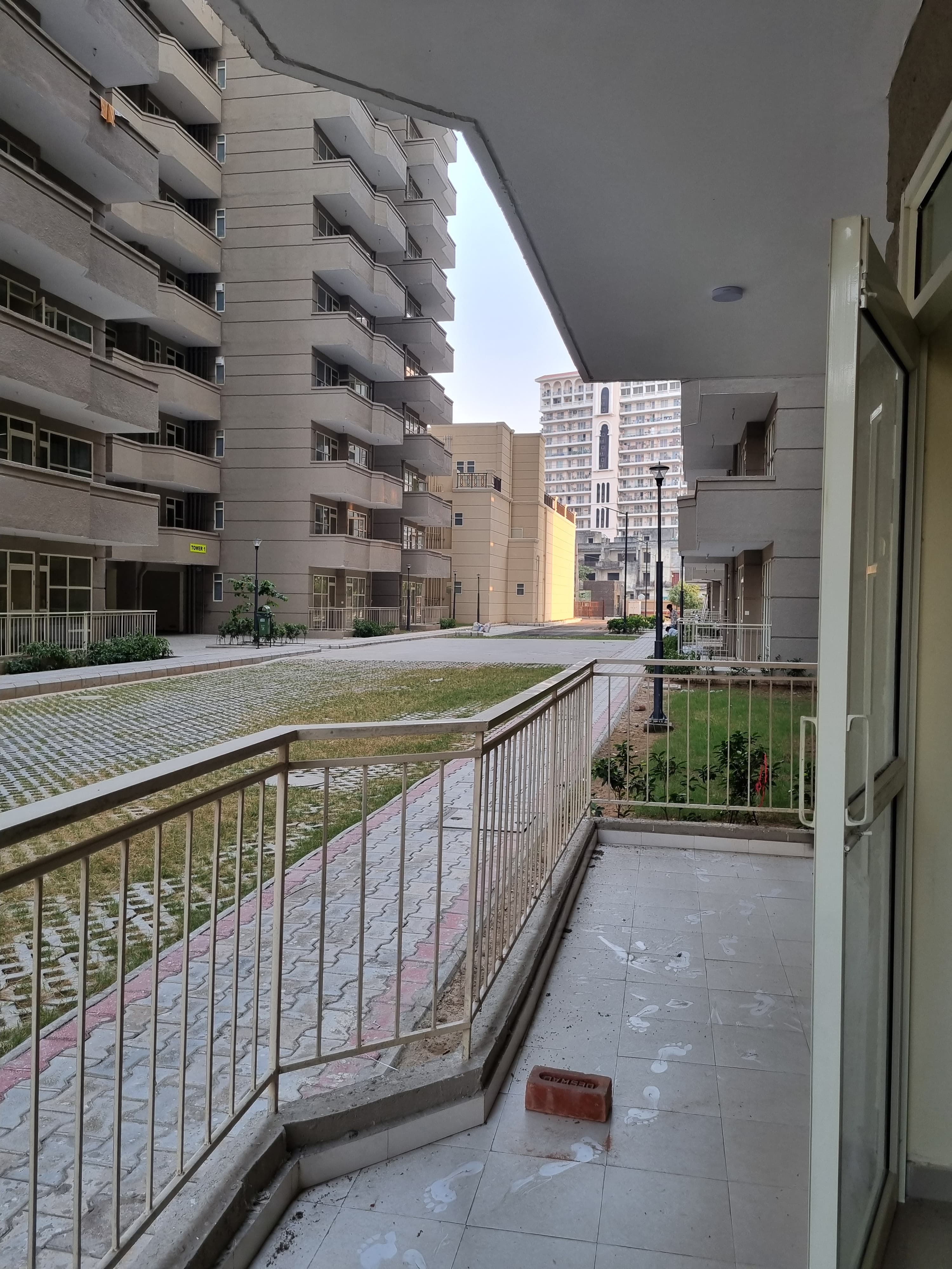 2 BHK Apartment For Rent in Pyramid Elite
