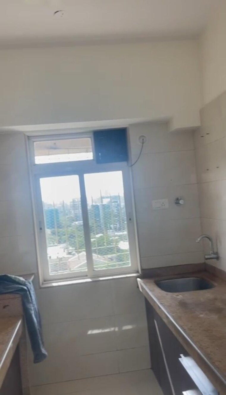 Bathroom, crescent-landmark 1 Bedroom 440 Sq.Ft. Apartment In Andheri East Mumbai 9069752