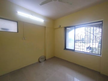 Bedroom in 2 BHK Apartment at Laxmi Royal Classic, Mulund West – for Rent
