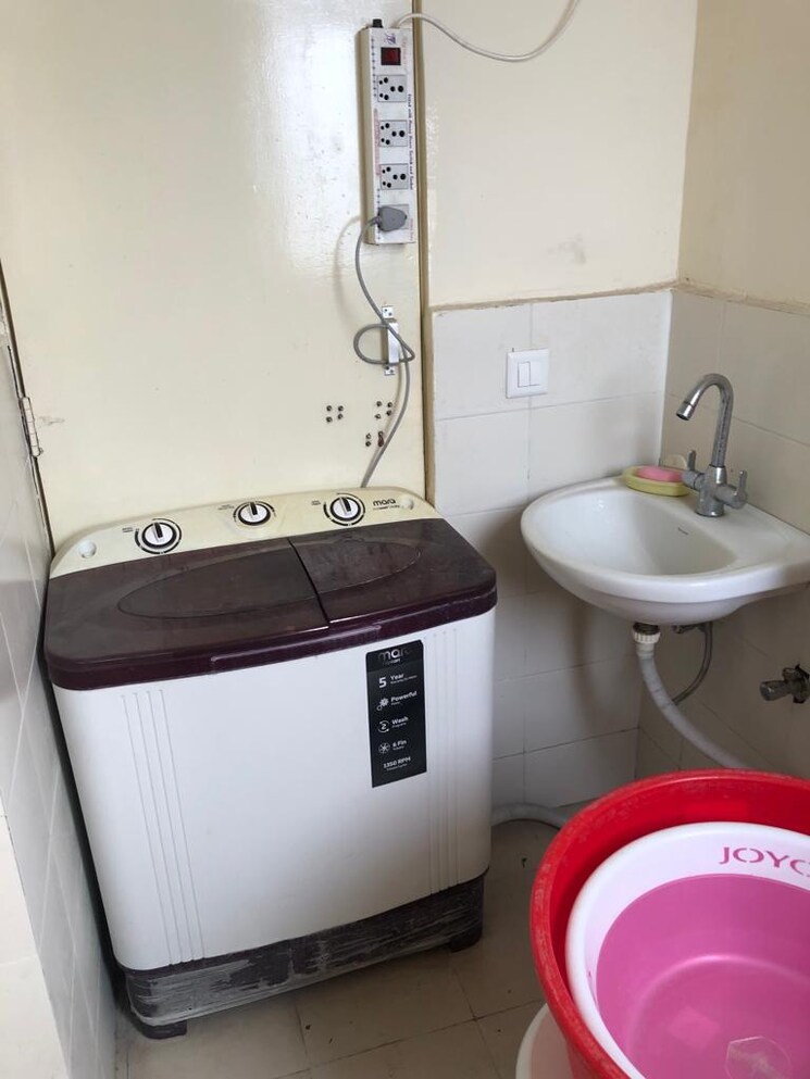 Bathroom, conscient-habitat-residences 2.5 Bedroom 723 Sq.Ft. Apartment In Sector 78 Faridabad 9069790