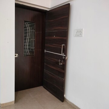 Room in 1 BHK Apartment at Satguru Solitaire, Kasarvadavali – for Rent