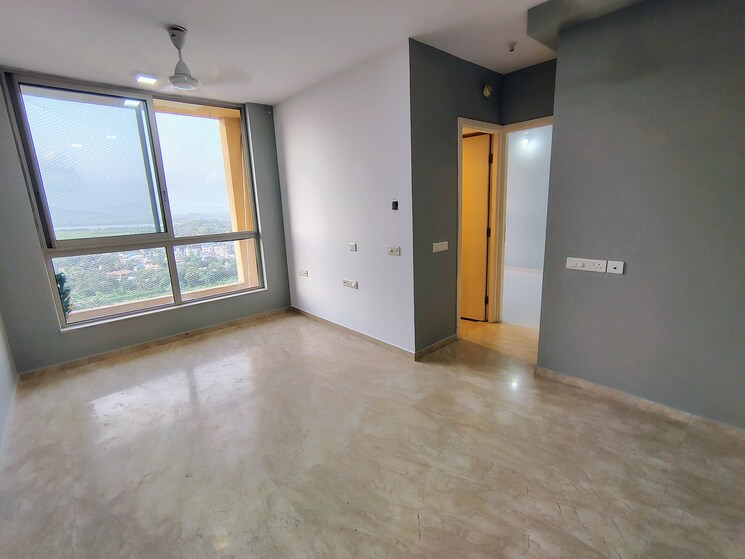 Room, satguru-solitaire 1 Bedroom 450 Sq.Ft. Apartment In Kasarvadavali Thane 9069851