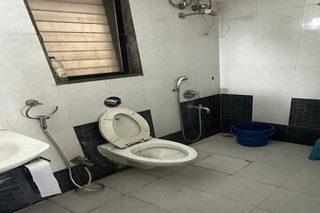 Bathroom in 2 BHK Apartment at Gundecha Altura, Kanjurmarg West – for Rent
