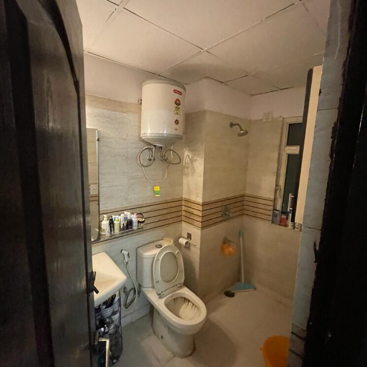 Bathroom, supertech-cape-town 2 Bedroom 930 Sq.Ft. Apartment In Sector 74 Noida 9069894