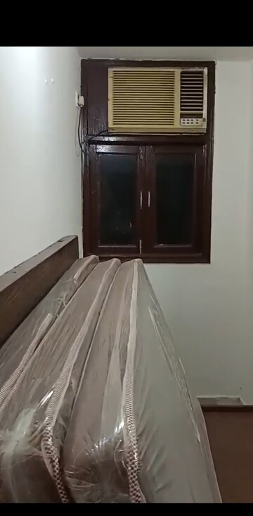 Furnished Amenities in 2 BHK Builder Floor at Neb Sarai – for Rent