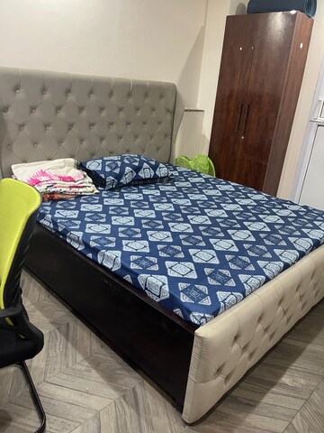 Bedroom in 2 BHK Villa at RWA Malikpur, Mukherjee Nagar – for Rent