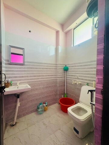 Bathroom in 1 BHK Builder Floor at Neb Sarai – for Rent