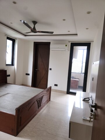 Bedroom in 2 BHK Villa at RWA Malikpur, Mukherjee Nagar – for Rent