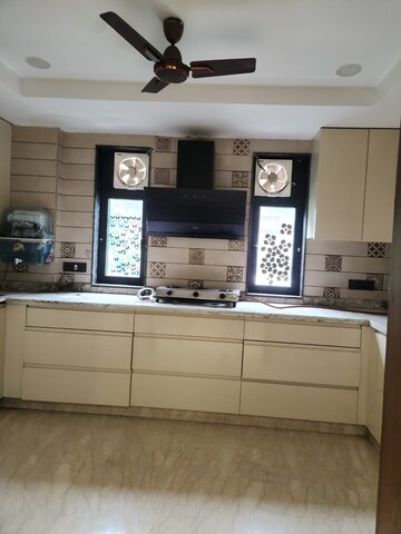 Kitchen in 2 BHK Villa at RWA Malikpur, Mukherjee Nagar – for Rent