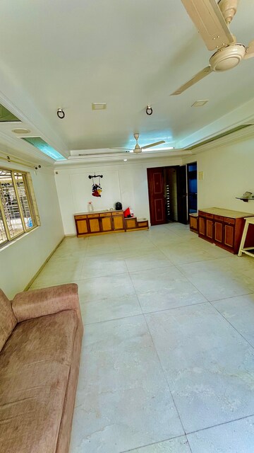 Living Room in 3 BHK Apartment at Shanti Niketan Malad, Orlem – for Rent