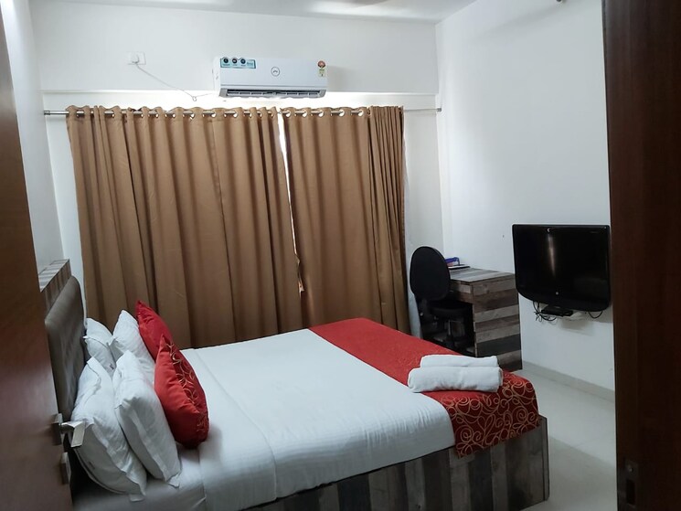 Bedroom, romell-aether 2 Bedroom 709 Sq.Ft. Apartment In Goregaon East Mumbai 9069971