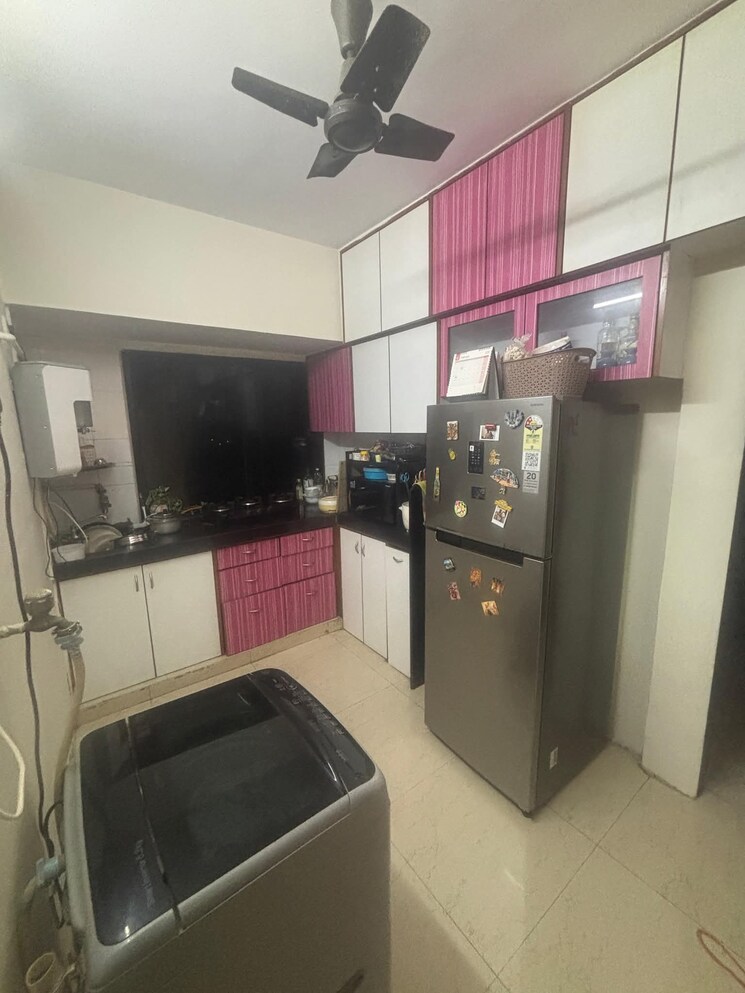 Kitchen, andheri west 1.5 Bedroom 500 Sq.Ft. Apartment In Andheri West Mumbai 9069992