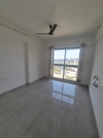 Room in 2 BHK Apartment at Andheri East – for Rent