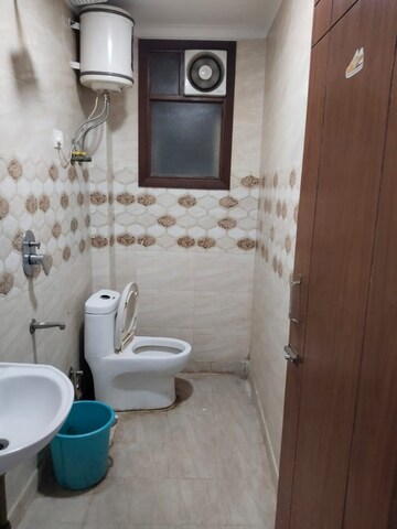 Bathroom in 1 BHK Apartment at Saket – for Rent