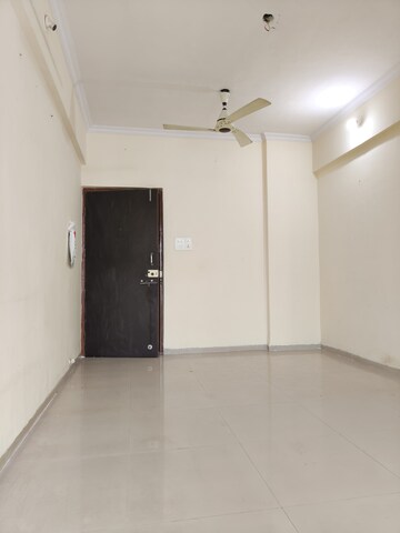 Room in 1 BHK Apartment at Geetanjali Heights, Seawoods – for Rent