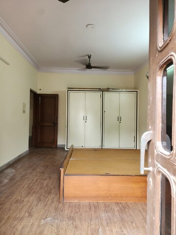 Bathroom in 1 BHK Villa at Hunson Line RWA, G T B Nagar – for Rent