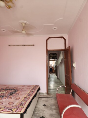 Furnished Amenities in 1 RK Villa at Hunson Line RWA, G T B Nagar – for Rent