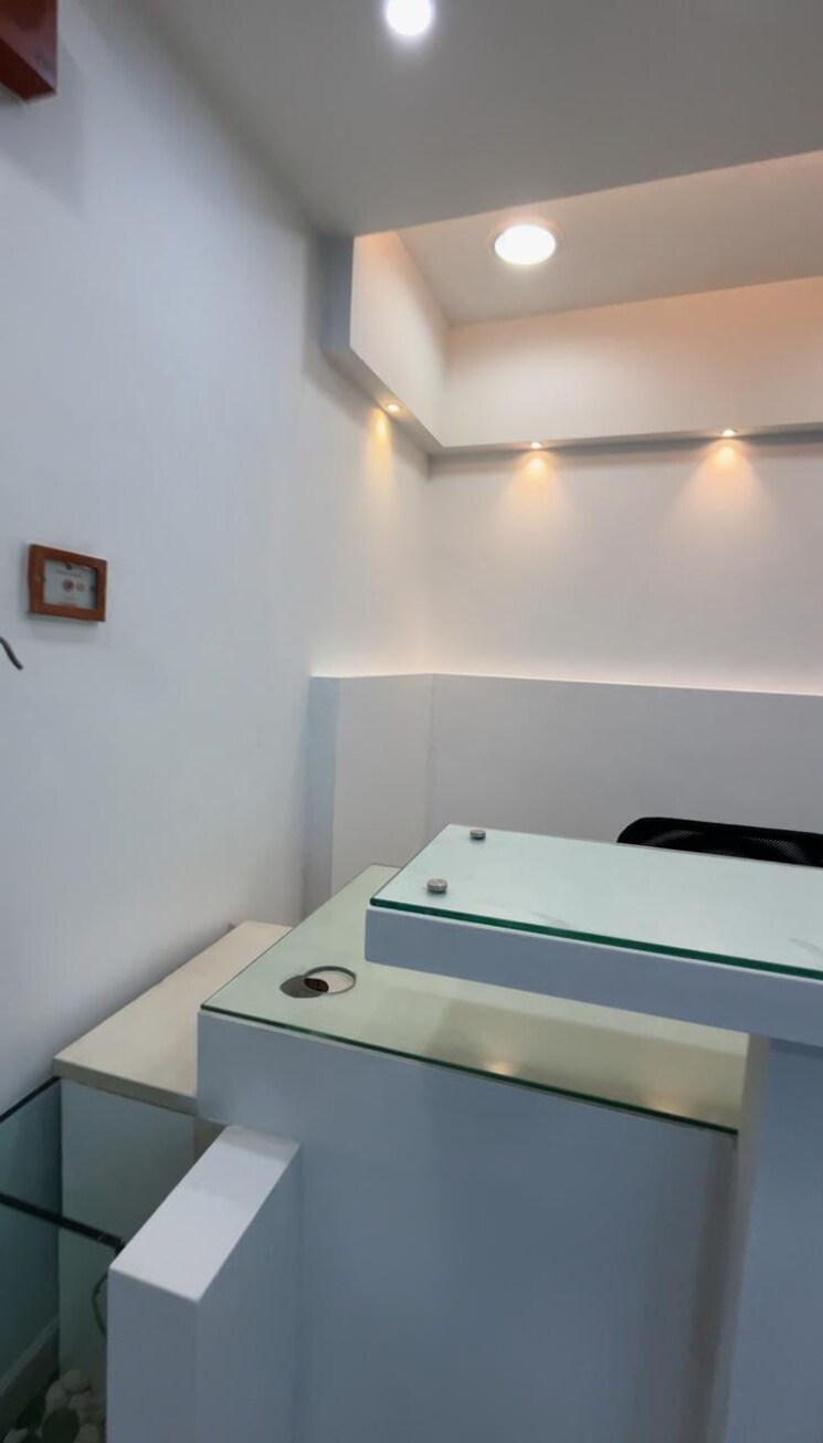 undefined, hyde-park-andheri Commercial Office Space 3400 Sq.Ft. In Andheri East Mumbai 9070152