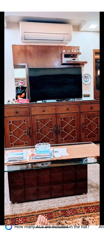 Furnished Amenities in 2.5 BHK Apartment at Ashoka Tower Andheri, Versova – for Rent