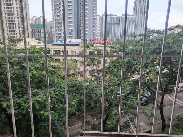 Balcony, clover-everest-world-chs-ltd 2 Bedroom 750 Sq.Ft. Apartment In Kolshet Road Thane 9070189