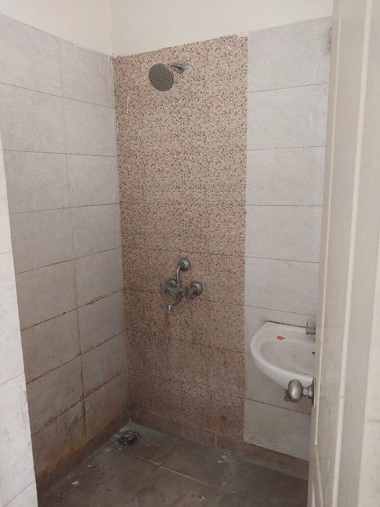 Bathroom, kshitij-ramsons 1 Bedroom 360 Sq.Ft. Apartment In Sector 95 Gurgaon 9070157
