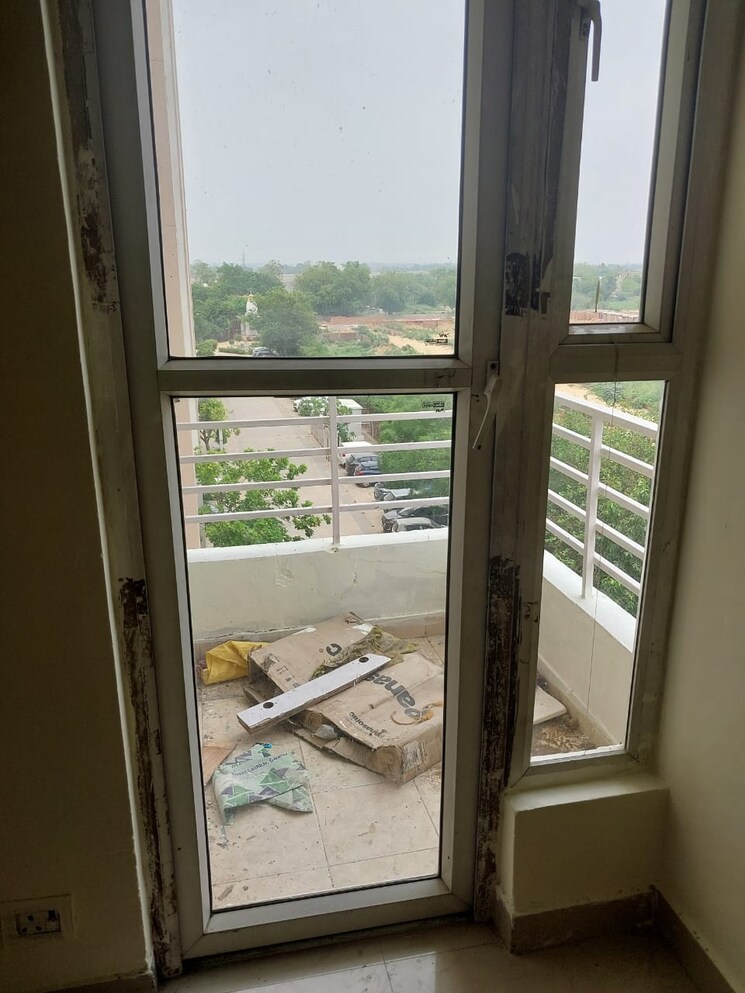 Balcony, kshitij-ramsons 1 Bedroom 360 Sq.Ft. Apartment In Sector 95 Gurgaon 9070157