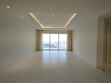 Room in 4 BHK Apartment at Bhartiya Leela Residences, Thanisandra Main Road – for Rent