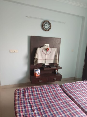 Furnished Amenities in 3 BHK Apartment at Sare Home, Sector 92 – for Rent