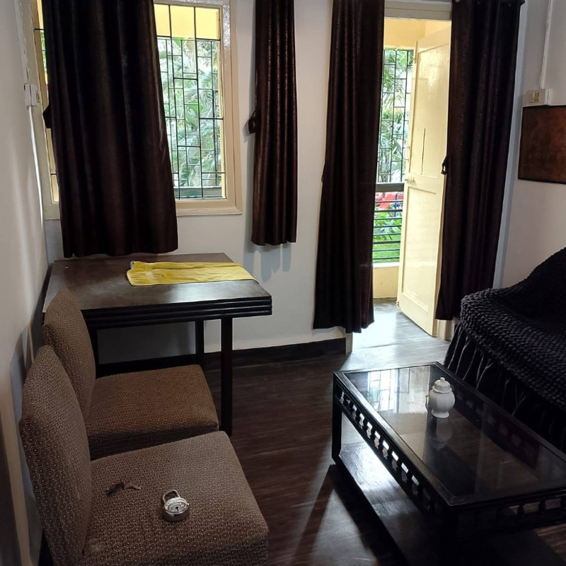 1 BHK + Servant Room Apartment For Rent in Amiraj Apartments