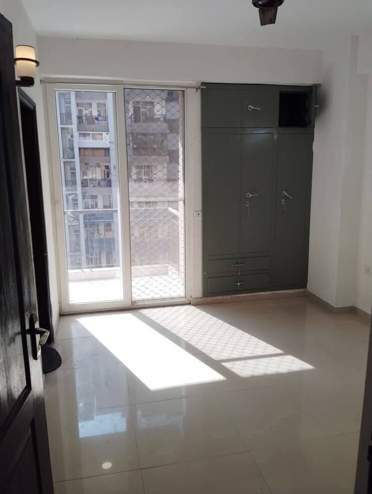 Room, gaur-city-5th-avenue 2 Bedroom 910 Sq.Ft. Apartment In Sector 4 Greater Noida Greater Noida 9070198