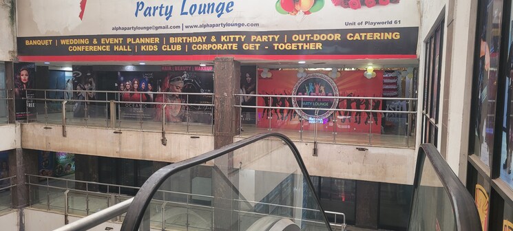 Exterior View, sector 61 Commercial Showroom 4200 Sq.Ft. In Sector 61 Noida 9070214