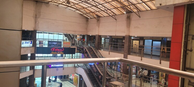 Exterior View, sector 61 Commercial Showroom 4200 Sq.Ft. In Sector 61 Noida 9070214