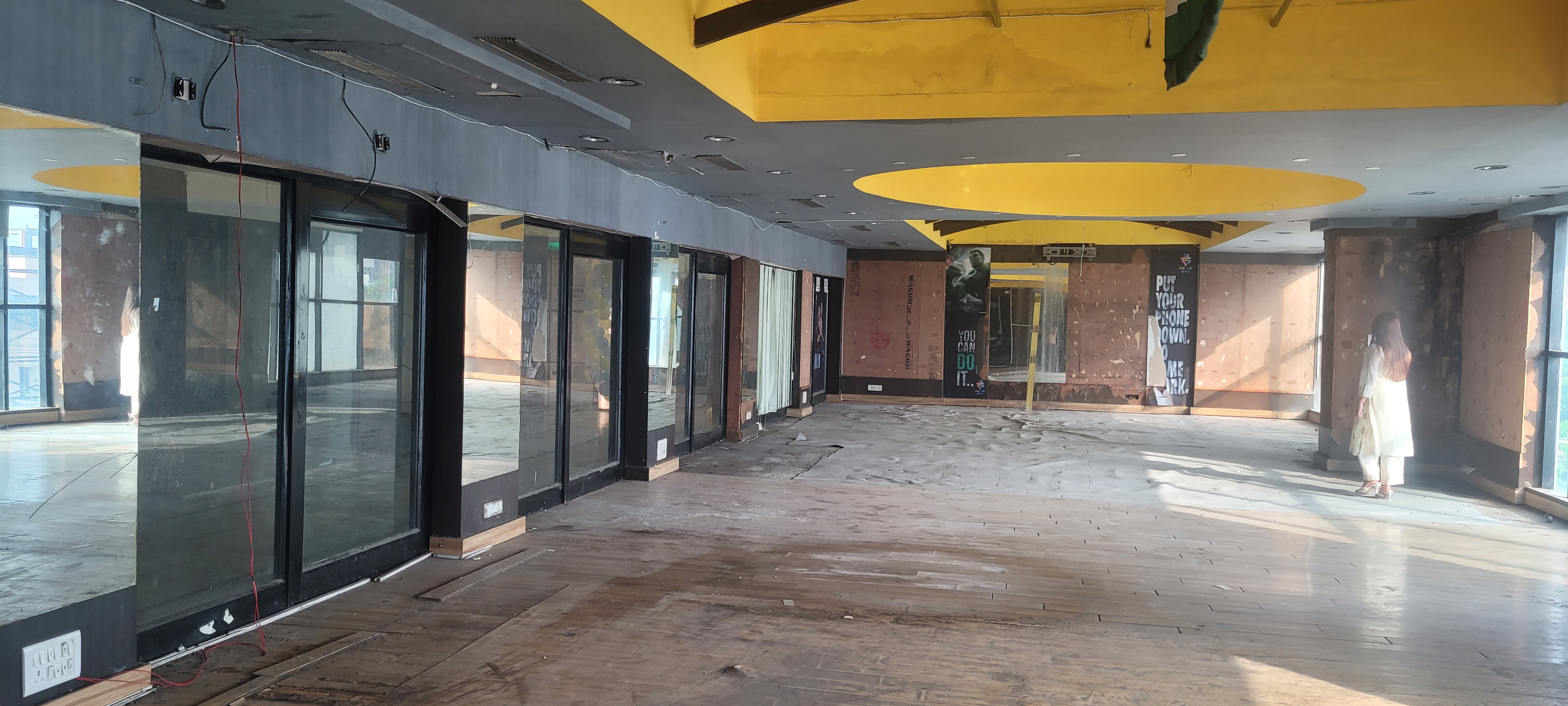 Showroom For Rent in Sector 61