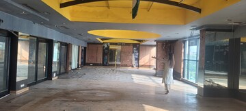 Parking in  Showroom at Sector 61 – for Rent