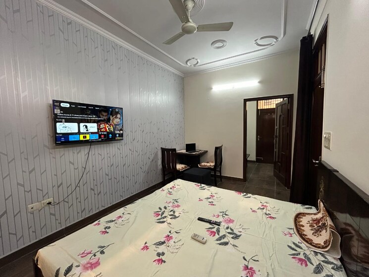 Bedroom, shree-vardhman-green-court 2 Bedroom 800 Sq.Ft. Apartment In Sector 90 Gurgaon 9070209