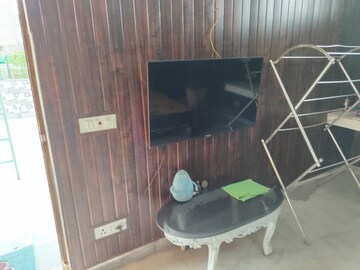 Furnished Amenities in 5 BHK Villa at Sector 41 – for Rent