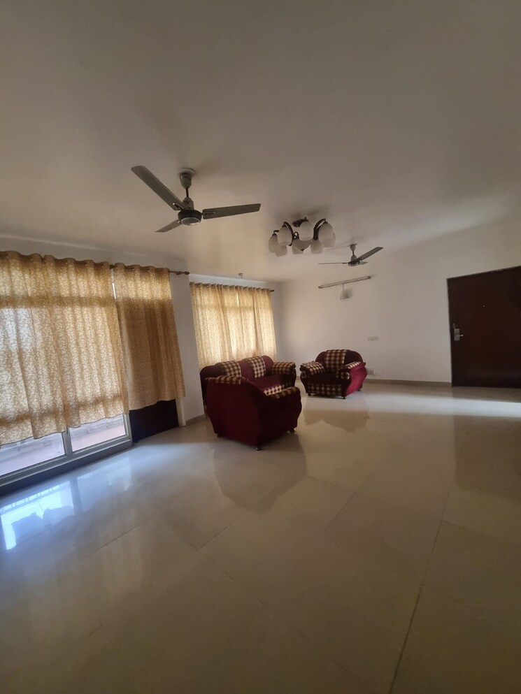 Living Room, migsun-twiinz 3 Bedroom 1225 Sq.Ft. Apartment In Eta Ii Greater Noida Greater Noida 9070253