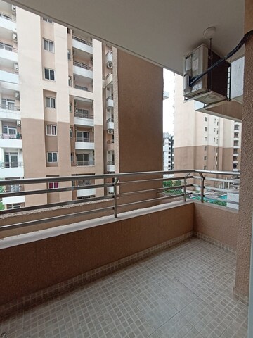 2 BHK Apartment For Rent in Supertech Cape Town, Sector 74
