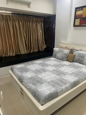 Bedroom in 2 BHK Apartment at Usha Gardens, Malad West – for Rent