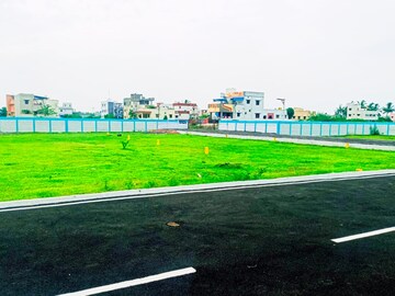 Swimming Pool in  Plot at Guduvanchery – for Sale