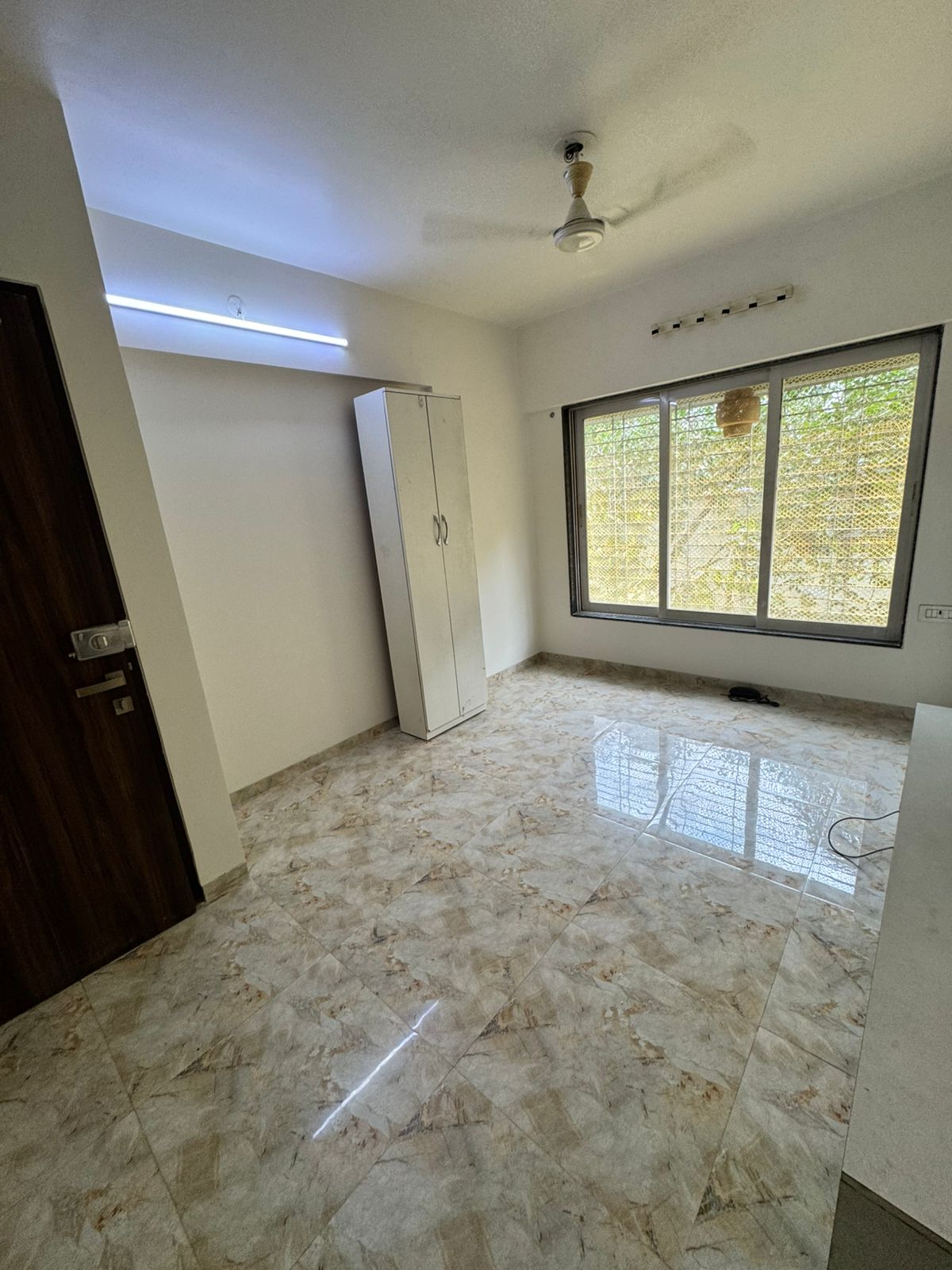 1 BHK + Pooja Room Apartment For Rent in Laxmi Heights Goregaon