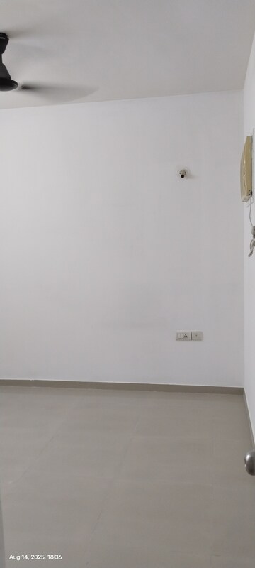Room in 1 BHK Apartment at Lodha Casa Bella Gold, Dombivli East – for Rent