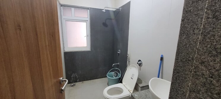 Bathroom, oxford-florida-minis 3 Bedroom 1400 Sq.Ft. Apartment In Keshav Nagar Pune 9070357