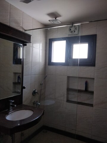 Bathroom in 4 BHK Apartment at Safdarjung Enclave – for Rent
