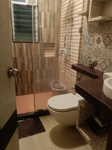 Bathroom in 2 BHK Apartment at Dosti Flamingos, Parel – for Rent