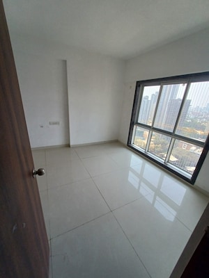 Room in 3 BHK Apartment at Nahar Amrit Shakti, Chandivali – for Sale