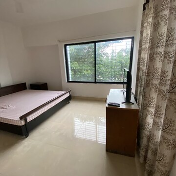 Room in 3 BHK Apartment at Allamanda Apartment, Nagar Road – for Rent