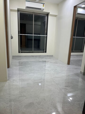 Room in 1 BHK Apartment at Hubtown Celeste, Worli – for Sale
