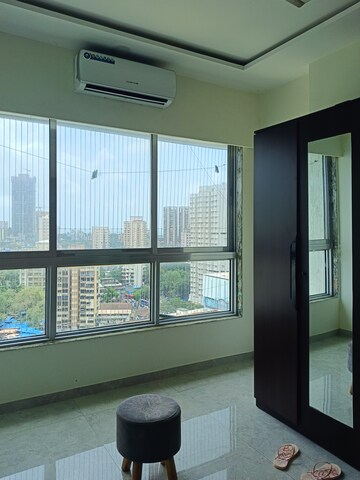 Room in 2 BHK Apartment at Prabhadevi – for Rent
